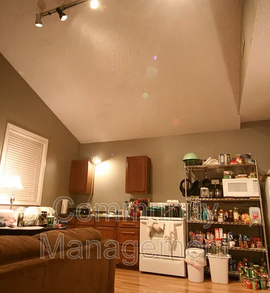 629 Park Blvd — Photo 4