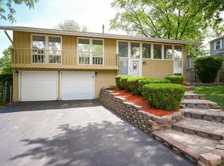 2S655 Bob O Link Rd, Lombard, IL 60148