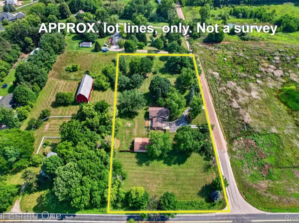 7990 Tower Rd, South Lyon, MI 48178