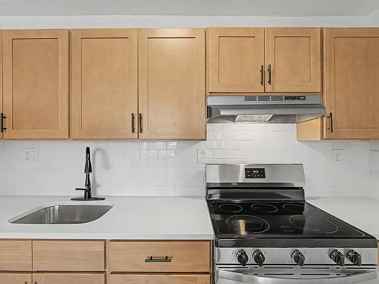 21-2C Spring St #C2 — Photo 9