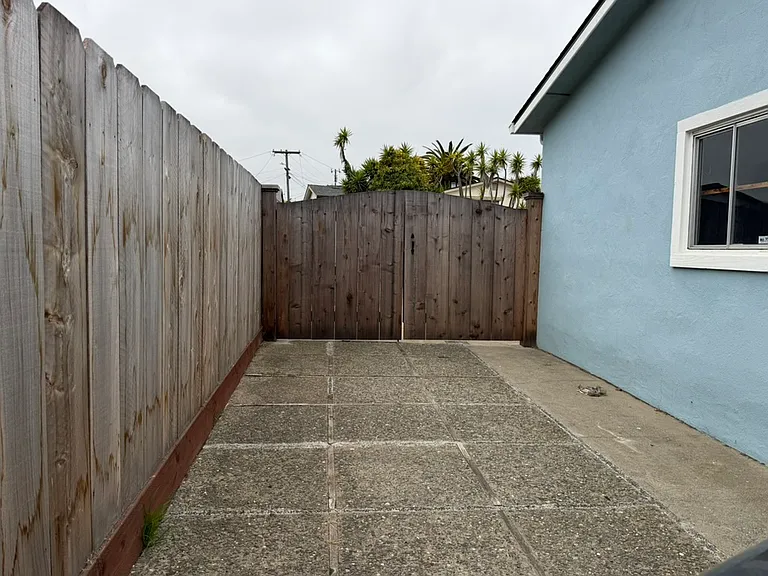 242 Reindollar Ave — Photo 13