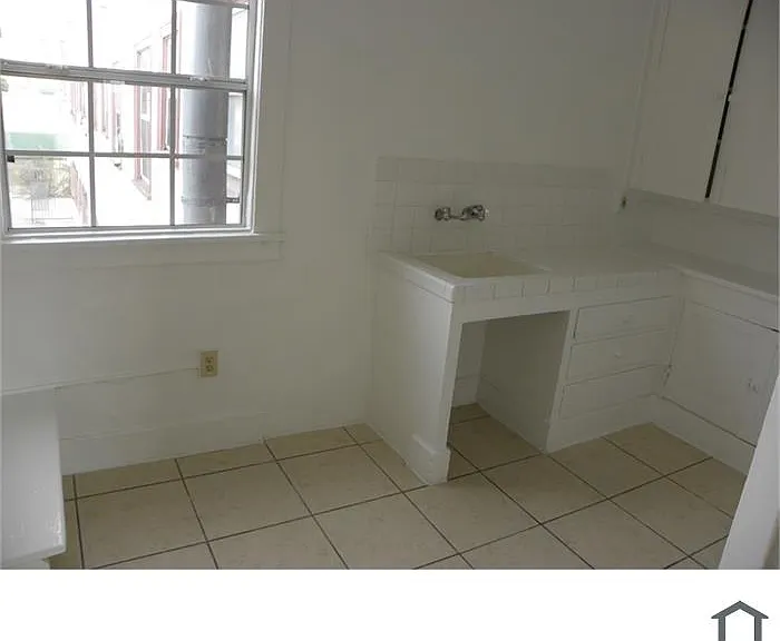 434 S Rampart Blvd — Photo 5