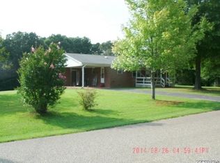 267 Poplar Sprgs Barg Rd, Lexington, TN 38351