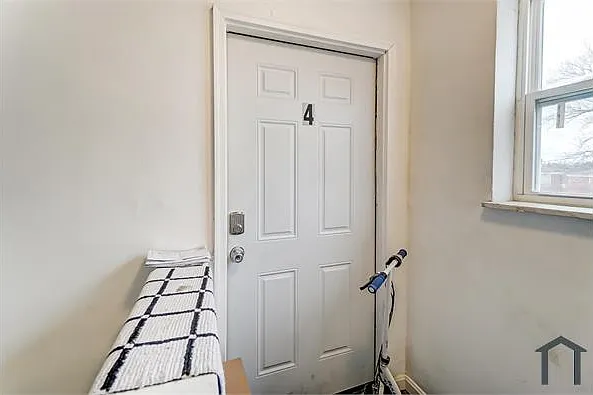 2502 Flanigan Ct #4 — Photo 7