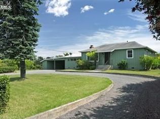 5421 McFarlane Rd, Sebastopol, CA 95472