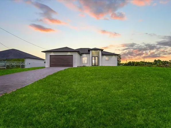 3371 Meadow Rd, Lehigh Acres, FL 33974