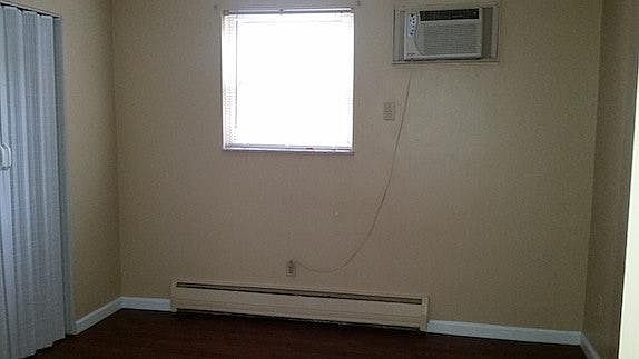 5th image of 1856 Chase Ave