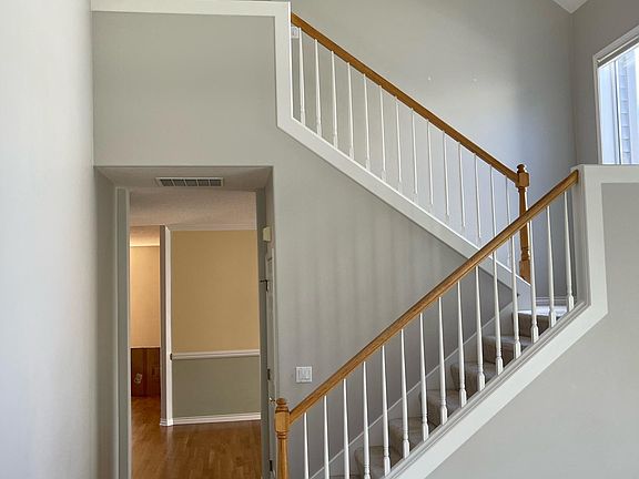 Entry way with high vaulted ceilings