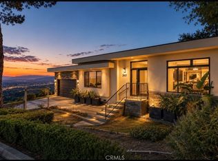 洋書 Mountain Houses 2637 N Mountain Ave, Claremont, CA 91711 | MLS #TR26110106 | Zillow