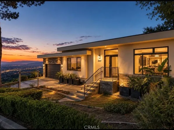 2637 N Mountain Ave, Claremont, CA 91711