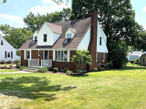 5th image of 28 W Maxwell Dr