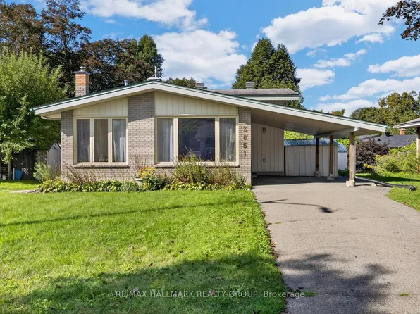 3051 Cowan Cres, Ottawa, ON K1V 8K9