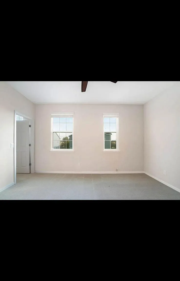 3 bed, 2.5 bath, 1589 sqft, $2,500 — Photo 4