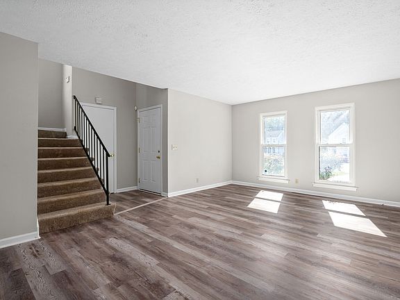 4th image of 746 Lake Terrace Dr