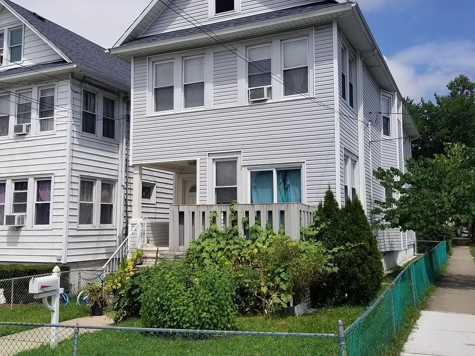 1st image of 207 Dixon Ave
