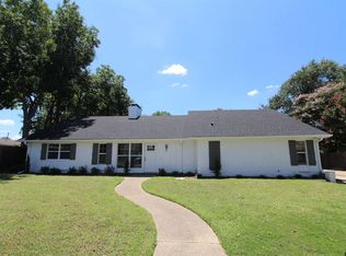 408 Holiday Ln, Tyler, TX 75703