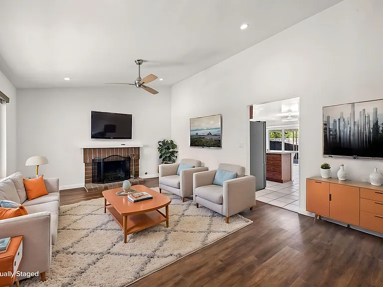 5892 Oak Meadow Dr — Photo 10