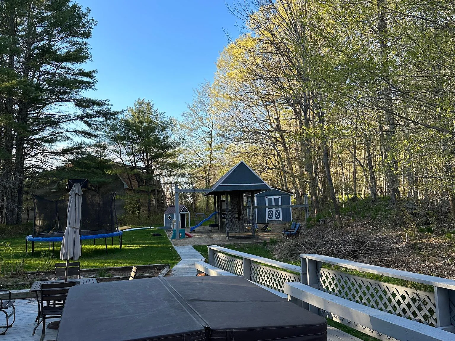 5 bed, 4380 sqft, $4,850 — Photo 3