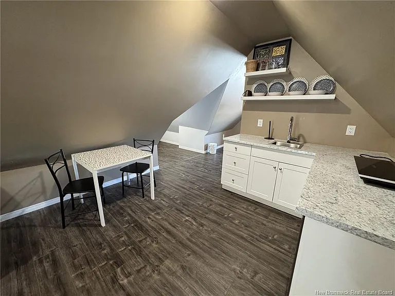 318 Main St #G — Photo 3