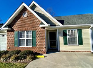 2114 Weststone Rd, Clemmons, NC 27012