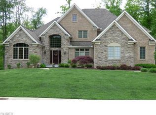 37282 Tidewater Dr, Solon, OH 44139