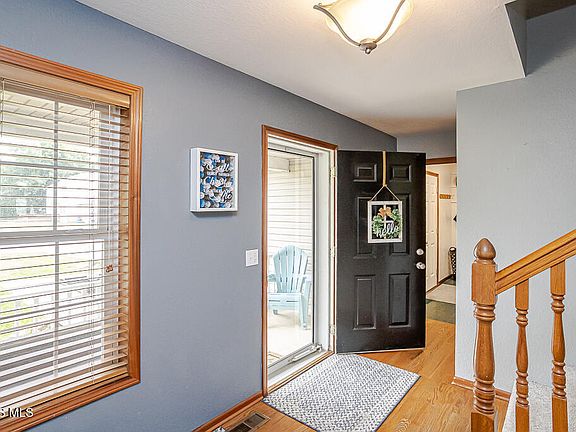 5th image of 2376 McKinley Dr