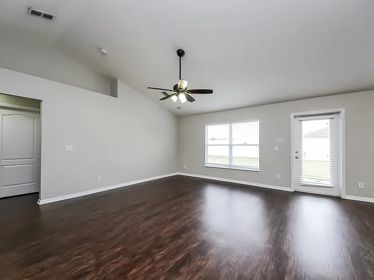 3623 Doe Run Dr — Photo 5