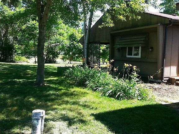 3rd image of 68485 Lake St