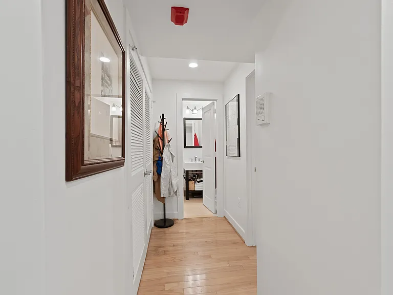 424 E Capitol St NE #3 — Photo 13