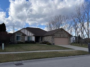 53211 Springhill Meadows Dr, Macomb, MI 48042