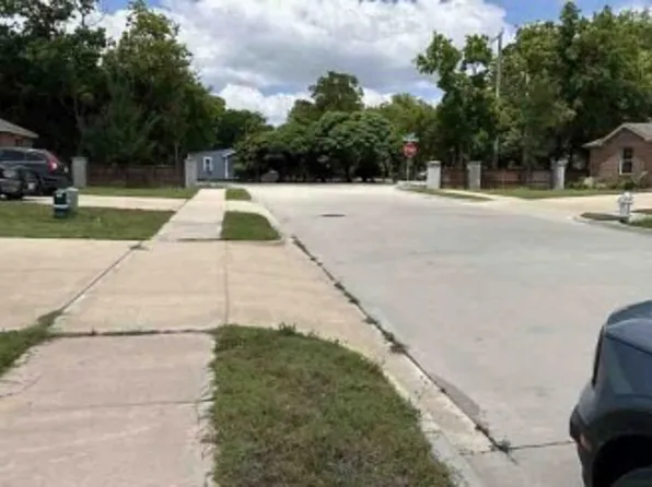 2204 San Jacinto Way, Sherman, TX 75090