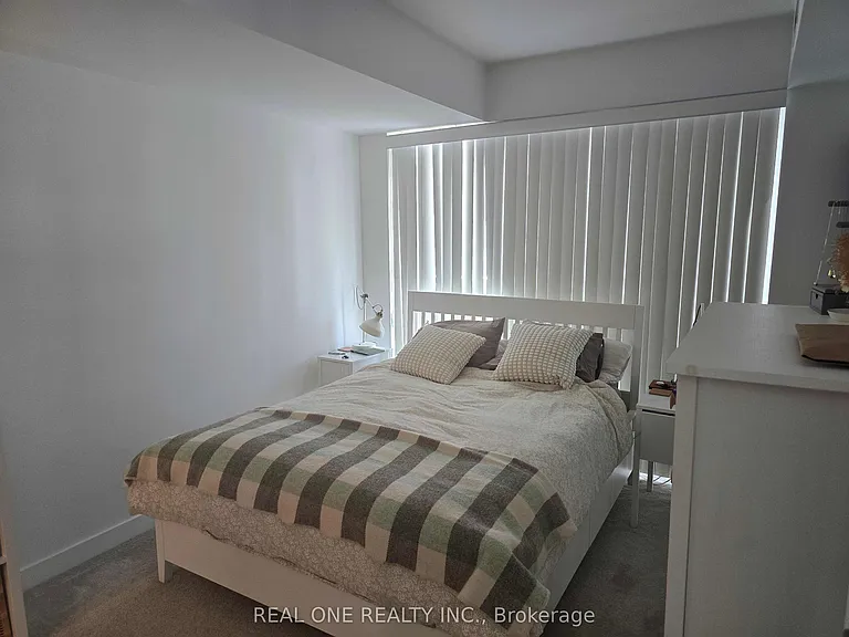 501 Yonge St #1109 — Photo 13