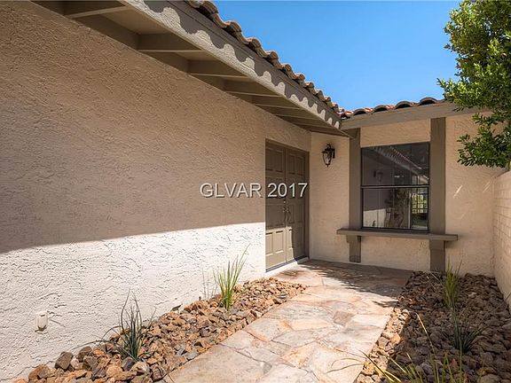 2nd image of 3304 Calle De Corrida