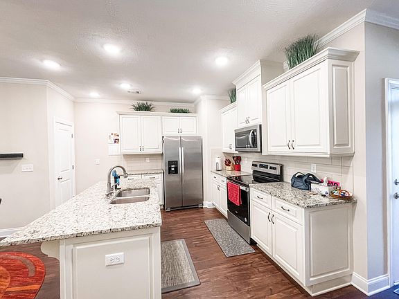 4th image of 542 Vinings Drive