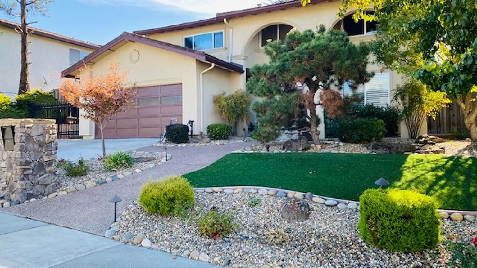 3364 El Suyo Dr photo 1