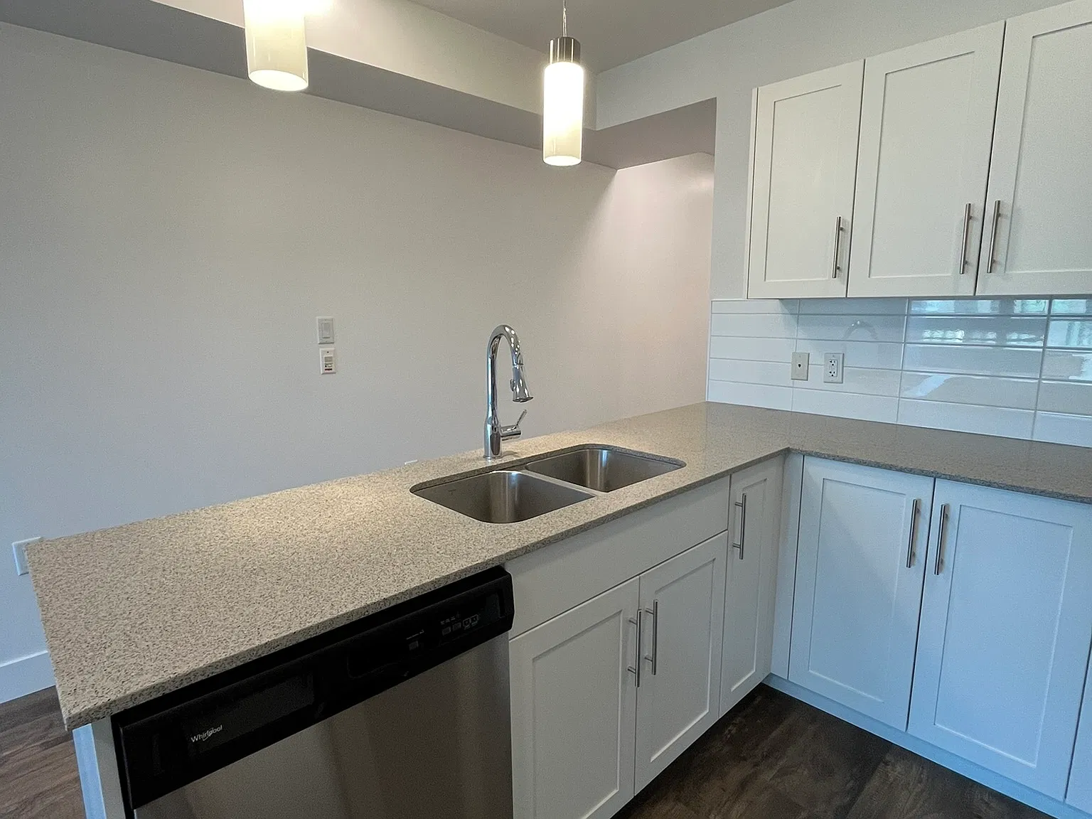 366 East 3rd Street North Vancouver — Photo 2