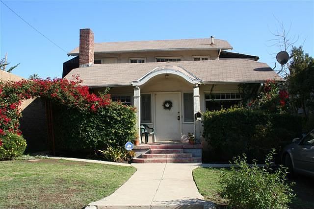 1st image of 1426 N Fuller Ave
