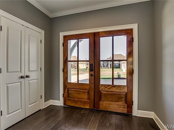 3rd image of 11163 Davis Pl