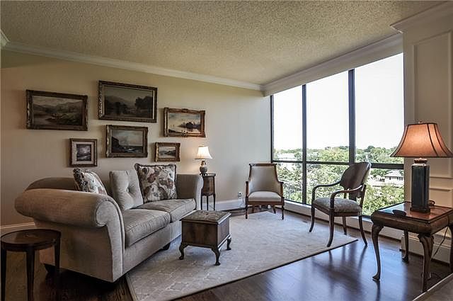 1st image of 3901 W End Ave APT 802