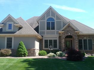 8741 Shadowood Trl, Racine, WI 53406