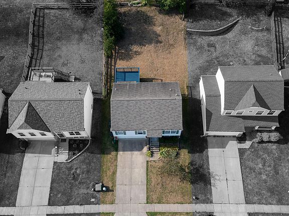 2nd image of 668 Berlander Dr