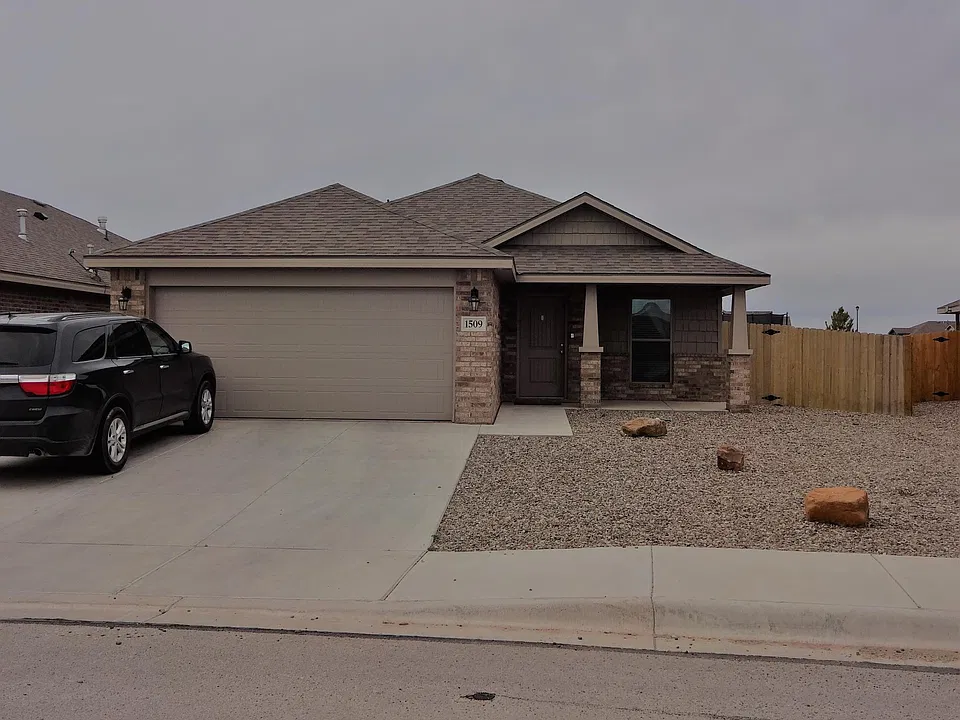 1509 Revolution Dr