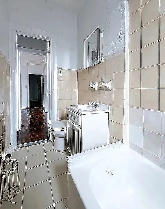 2nd image of 1697 Nostrand Ave #2D