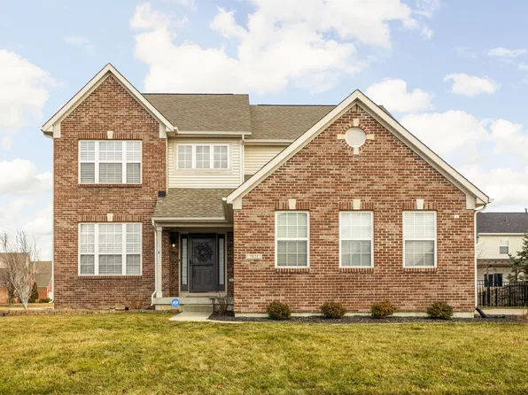 7821 Andaman Dr, Zionsville, IN 46077