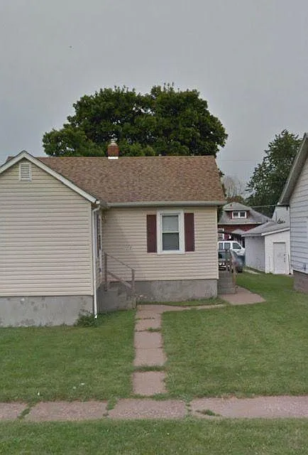 1312 9th St photo 1