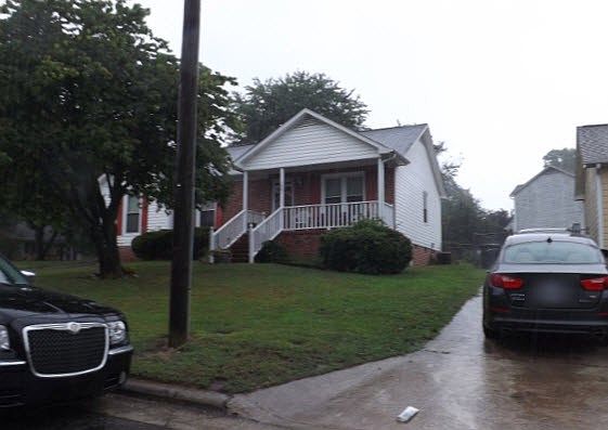 2nd image of 1801 Covenant Ln