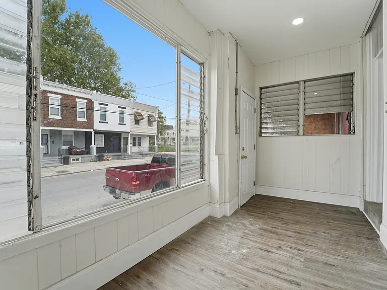 5155 Wyalusing Ave — Photo 24