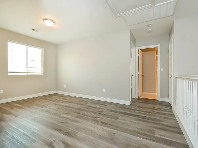 4027 Sparrow Rock St — Photo 8