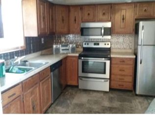 6422 S 32nd St, Manhattan, KS 66502