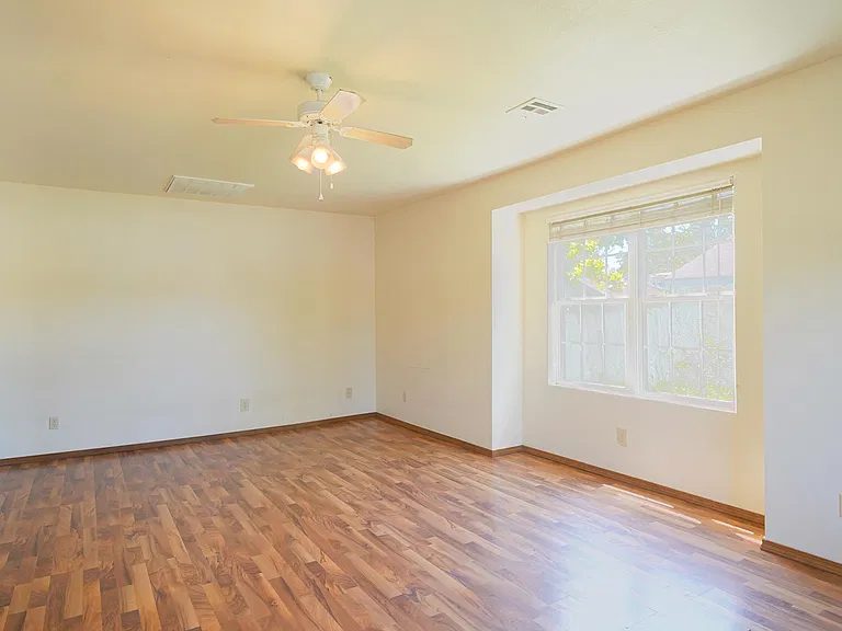 3117 S Wall Ave — Photo 3